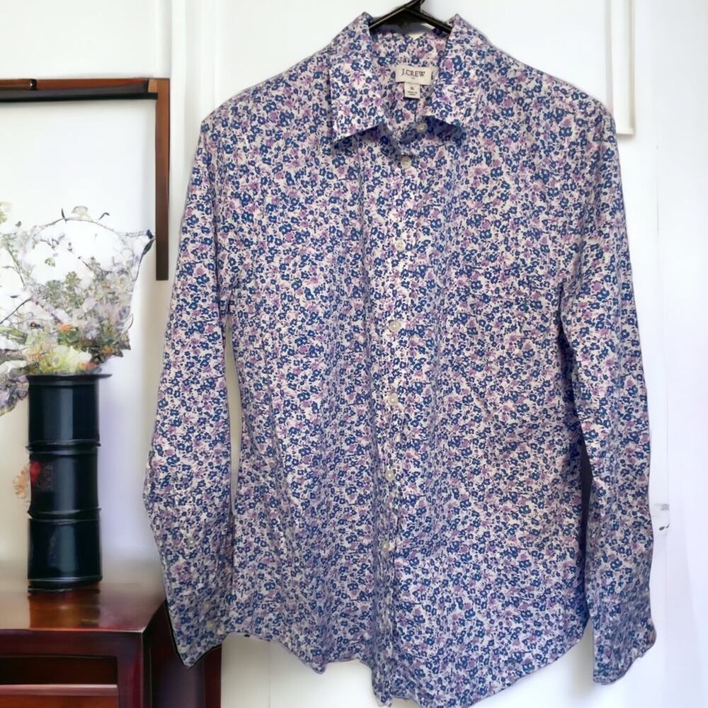J. Crew Shirt Blue size Small Purple Floral Cotton Poplin Button Up calico print